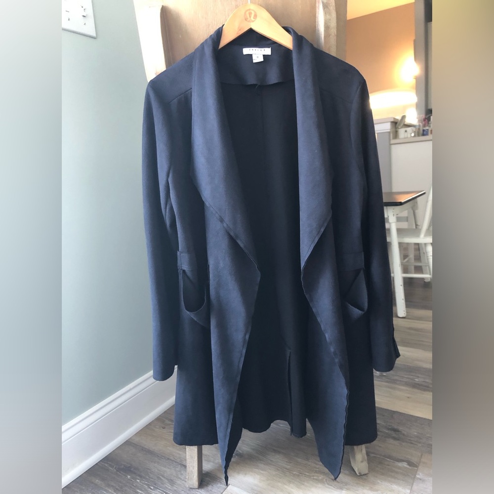 Suede long jacket in black. Size s